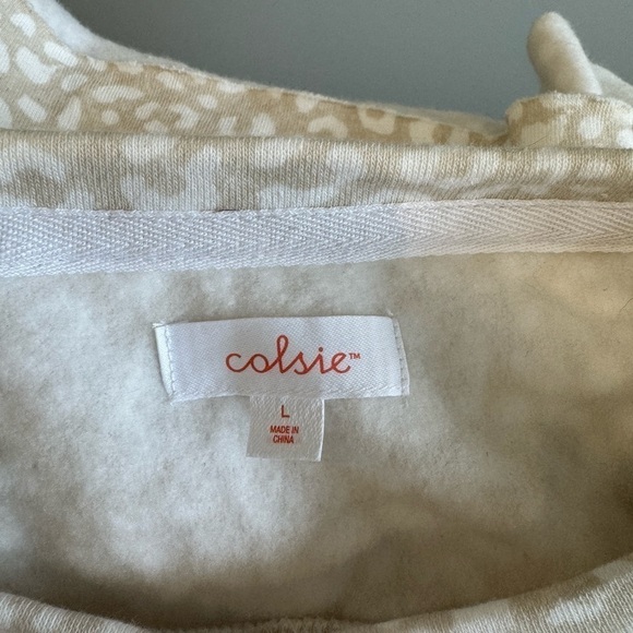 Colsie Beige and White Leopard Print Crop Sweater (Large) - Picture 8 of 9